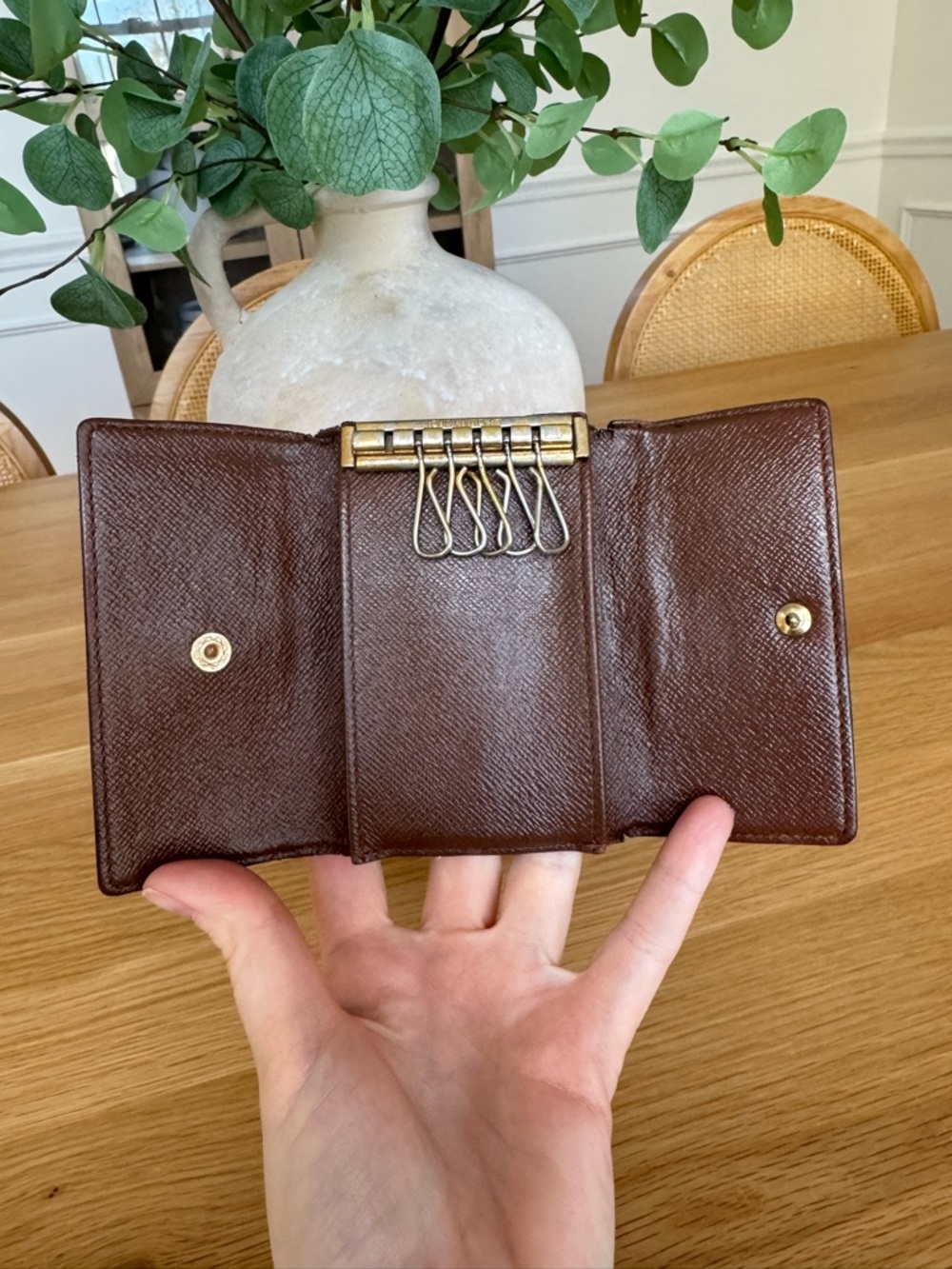 ✅AUTH✅SET OF LOUIS VUITTON WALLET ON A CHAIN+KEYHOLDER - Picture 4 of 17